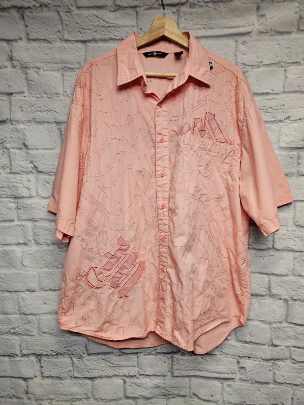 MENS MAKAVELI XXL PINK PEACH EMBROIDERED POCKET BUTTON FRONT COLLARED S/S SHIRT